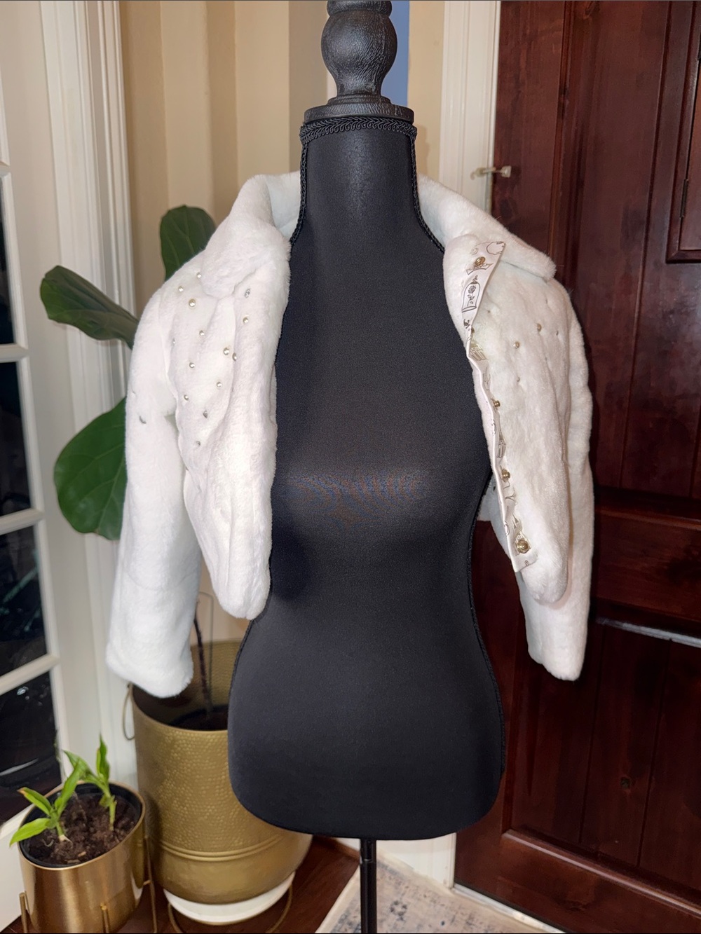 Disney Princess White Faux Fur, Rhinestones, Caplet, Jacket Kids Size 5/6